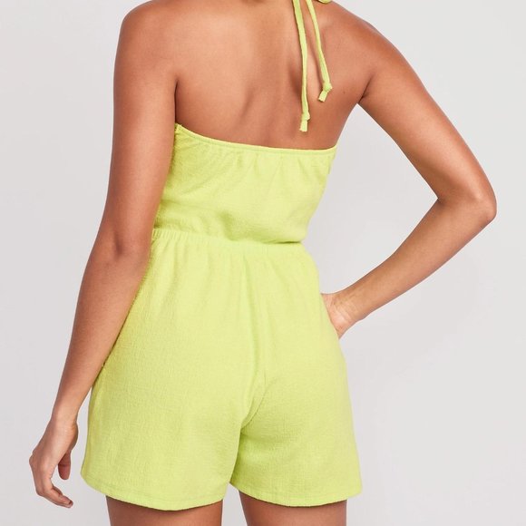 NWT Old Navy Textured O-Ring Halter Romper for Women -- 3.5-inch inseam - Picture 2 of 7